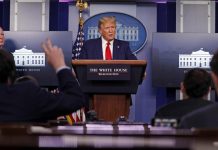 El presidente Donald Trump anunció este lunes que su Gobierno almacenará petróleo hasta llenar las reservas del país añadiendo otros 75 millones de barriles aprovechando el bajo precio del crudo.