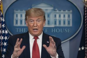 El Gobierno de Donald Trump present&oacute; este jueves su plan de "reapertura" econ&oacute;mica y social poscoronavirus para Estados Unidos por fases, zonas y sin un calendario establecido.