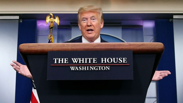 Las palabras de Trump coincidieron con la iniciativa de varios gobernadores dem&oacute;cratas que, sin esperar directrices del Gobierno federal, se han unido para elaborar planes conjuntos que les permitan retomar la actividad econ&oacute;mica.