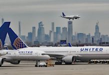 United Airlines perdió 2.114 millones en el primer trimestre por el COVID-19 United señaló que su facturación entre enero y marzo se redujo un 17 % frente al año anterior, hasta unos 8.000 millones de dólares.