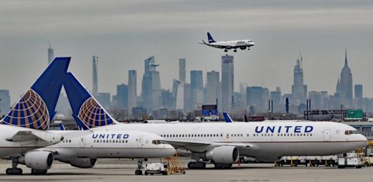 United señaló que su facturación entre enero y marzo se redujo un 17 % frente al año anterior, hasta unos 8.000 millones de dólares.