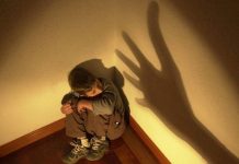Autoridades piden estar atentos al abuso infantil durante la pandemia La Fiscalía de El Bronx pidió a la comunidad estar alerta ante la posibilidad de que los niños sean víctimas de abuso o negligencia durante el confinamiento.