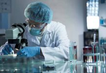 Las compañías farmacéuticas Sanofi y GSK anunciaron este martes la firma de una carta de intenciones para desarrollar juntas una vacuna contra la COVID-19 que lanzarán en ensayos clínicos en el segundo semestre de 2020