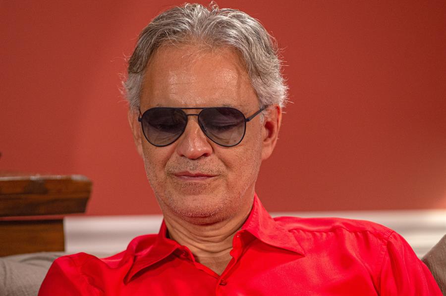 cantante italiano Andrea Bocelli El tenor italiano Andrea Bocelli elevará este domingo de Pascua una