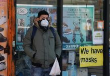 ¿Por qué el coronavirus es el mayor reto para Nueva Orleans desde el Katrina? El estado de Luisiana y su capital, Nueva Orleans, no son ajenos a la tragedia tras sufrir en 2005 las terribles consecuencias del huracán Katrina, que dejó 1.500 muertos, pero ahora podría enfrentarse a un peligro mayor