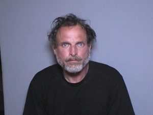 El fiscal del condado de Orange, California, Todd Spitzer, emitió una advertencia a los residentes del área después de que siete delincuentes sexuales, entre los que se cuentan cuatro latinos, fueran liberados anticipadamente