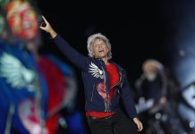 Bruce Springsteen y Bon Jovi se alían contra el coronavirus en Nueva Jersey Bruce Springsteen y Bon Jovi, dos estrellas de la música que comparten orígenes en Nueva Jersey, se unirán a otras figuras del mismo estado en un concierto virtual que recaudará fondos para la lucha contra el coronavirus.