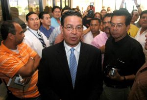El expresidente de Honduras Rafael Callejas muri&oacute; este s&aacute;bado en Atlanta, Estados Unidos, pa&iacute;s donde enfrentaba un juicio por un millonario esc&aacute;ndalo de corrupci&oacute;n