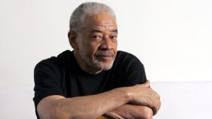 Bill Withers, figura del soul y autor de canciones eternas como "Ain't No Sunshine" o "Lean on Me", falleci&oacute; este viernes a los 81 a&ntilde;os