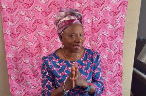 La famosa canci&oacute;n "Pata Pata" de la cantante sudafricana Miriam Makeba, una de las melod&iacute;as africanas m&aacute;s internacionales de la historia, ha sido versionada para contribuir a la lucha contra la epidemia de COVID-19