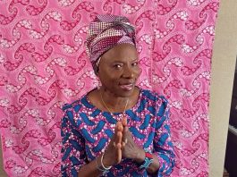 La famosa canción "Pata Pata" de la cantante sudafricana Miriam Makeba, una de las melodías africanas más internacionales de la historia, ha sido versionada para contribuir a la lucha contra la epidemia de COVID-19