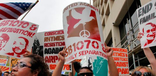 Jóvenes que vencieron el miedo hace 10 años y organizaron marchas, vigilias y protestas contra la ley SB1070, son quienes dirigen actualmente las principales organizaciones latinas y ocupan destacados puestos políticos.