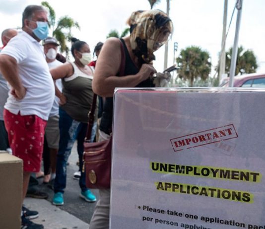 Más de 3,8 millones de personas en Estados Unidos solicitaron la semana pasada las prestaciones del subsidio por desempleo, con lo que son ya casi 30 millones quienes lo han hecho en seis semanas