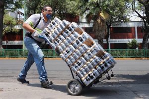 La Secretar&iacute;a de Agricultura de M&eacute;xico sugiri&oacute; a las compa&ntilde;&iacute;as cerveceras la posibilidad de reanudar su producci&oacute;n, paralizada por la contingencia sanitaria de COVID-19