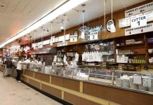 Para las empresas pequeñas y medianas de Nueva York hay ayuda durante la crisis de COVID-19 La ciudad de Nueva York se ha convertido en la zona cero en la lucha global contra el coronavirus, entre las estrategias de apoyo a la economía local, la estrategia más importante que se ha identificado, enfoca la ayuda en el respaldo especial a las pequeñas empresas