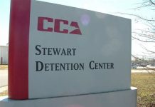 Sueños de indocumentados se truncan en prisión de ICE donde temen contagiarse