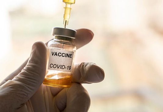 Científico avisa que habrá escasez de vacunas en EEUU si no se toman medidas