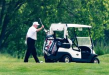 Trump vuelve a jugar golf en uno de sus clubes tras pausa por la pandemia Donald Trump