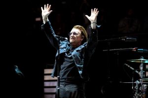 cantante Bono