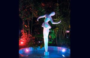 estatua original de Rita Longa, y basada en la balerina británica Moira Shearer