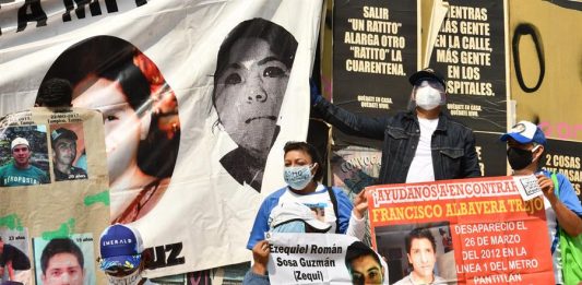 Familiares de desaparecidos se reúnen este domingo en una manifestación en Ciudad de México (3)