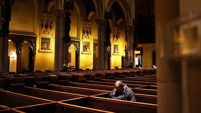 La Diócesis de Brooklyn puede comenzar a reabrir iglesias para la oración personal el 26 de mayo