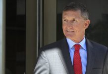 Michael Flynn, exasesor de Trump, libre de cargos criminales