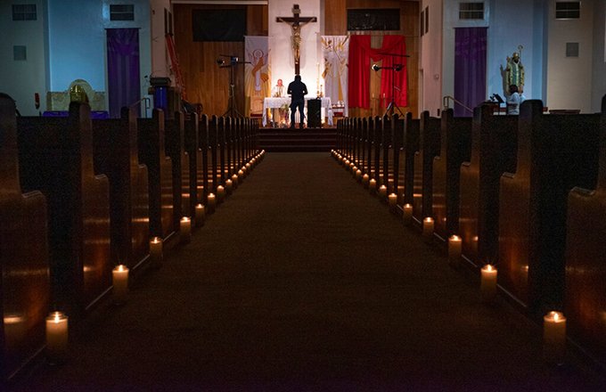 Tribunal mantiene orden que prohíbe servicios religiosos en California California