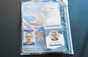 el pasaporte de Luke Denman