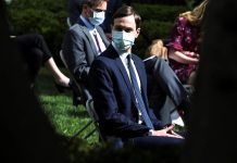exigen mascarilla en la casa blanca