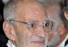 Fallece de neumonía Larry Kramer, dramaturgo y destacado activista del VIH Larry Kramer