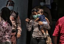 Suben a 54 los hondureños muertos por COVID-19 en exterior y a 172 los casos