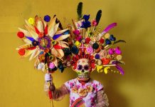 La fotógrafa Phyllis Galembo pide "más respeto" para la máscara máscaras
