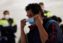 Nueva York levanta el mandato de usar mascarillas dentro de hospitales En Nueva York, los funcionarios de la ciudad tuvieron que cambiar drásticamente sus estrategias de divulgación del censo, ya que se convirtió en el epicentro de la crisis de salud pública.
