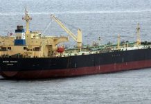 El Gobierno Trump sanciona a cuatro navieras por transportar crudo venezolano Trump sanciona a cuatro navieras por transportar crudo venezolano.