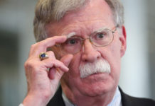 El libro de Bolton retrata la confusa política de Trump hacia Venezuela Bolton