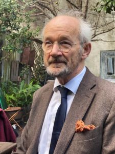 El padre de Julian Assange, el octogenario John Shipton