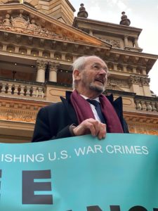 El padre de Julian Assange, el octogenario John Shipton (3)