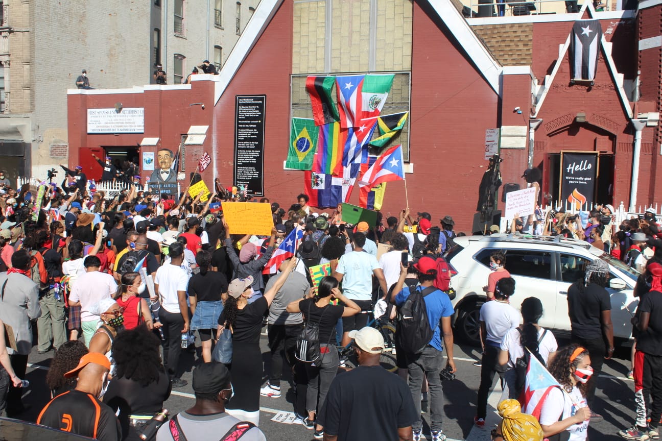 Puertorriqueños marchan en solidaridad con las vidas negras