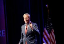 Nueva York nombrará calles en honor a "Black Lives Matter" y apoya reformas Bill de Blasio