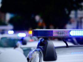 Policía acude a residencia por un niño solo y halla cuerpo de madre asesinada policía de Nueva Jersey.
