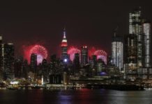 Nueva York por el uso diario de fuegos artificiales