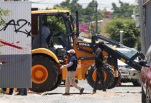 Encuentran 75 bolsas con restos humanos en Jalisco, en el occidente de México personal de la fiscalía del estado recaban información