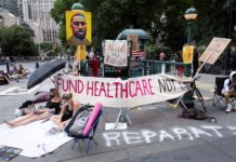 "Black Lives Matter" acampa en Nueva York protesta