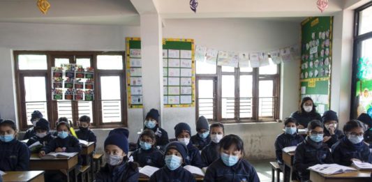 reapertura de escuelas