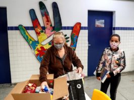 La comida escolar, el sustento vital para niños latinoamericanos en pandemia retiro de comida escolar (2)