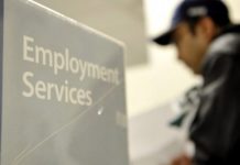 Aumentan de nuevo los pedidos semanales de subsidio por desempleo.