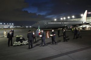 llegadas de urnas de mexicanos