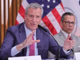 Nueva York combinará educación remota y presencial en su vuelta a las aulas Bill de Blasio.