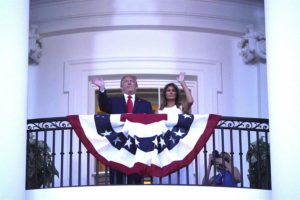 Donald Trump y su esposa